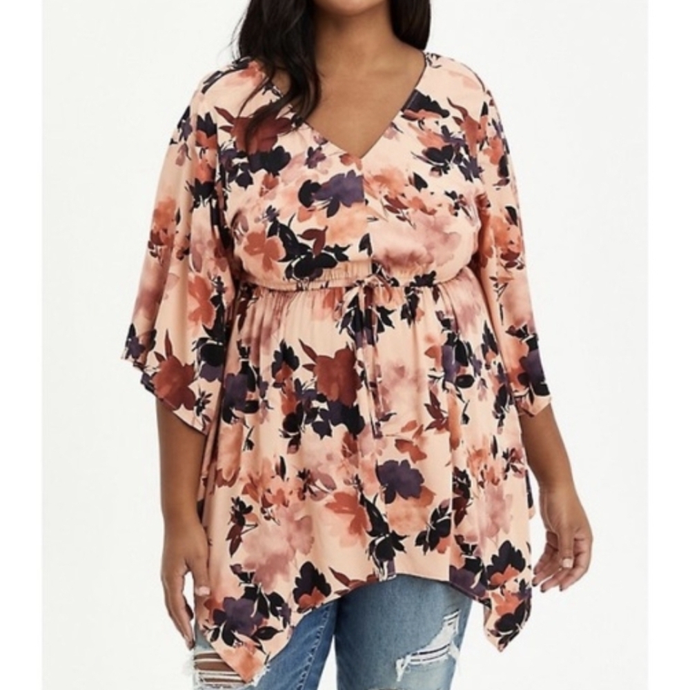 torrid Peach Floral V-Neck Tie-Waist Handkerchief Hem Tunic
